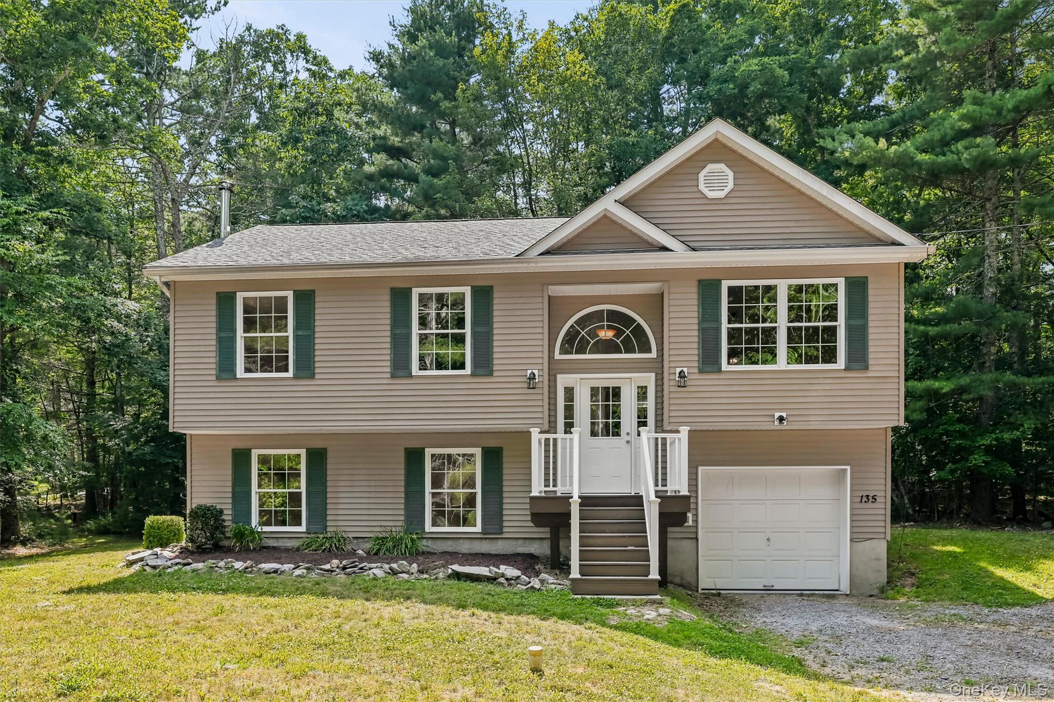135 Old Forestburg Road Property Photo 2
