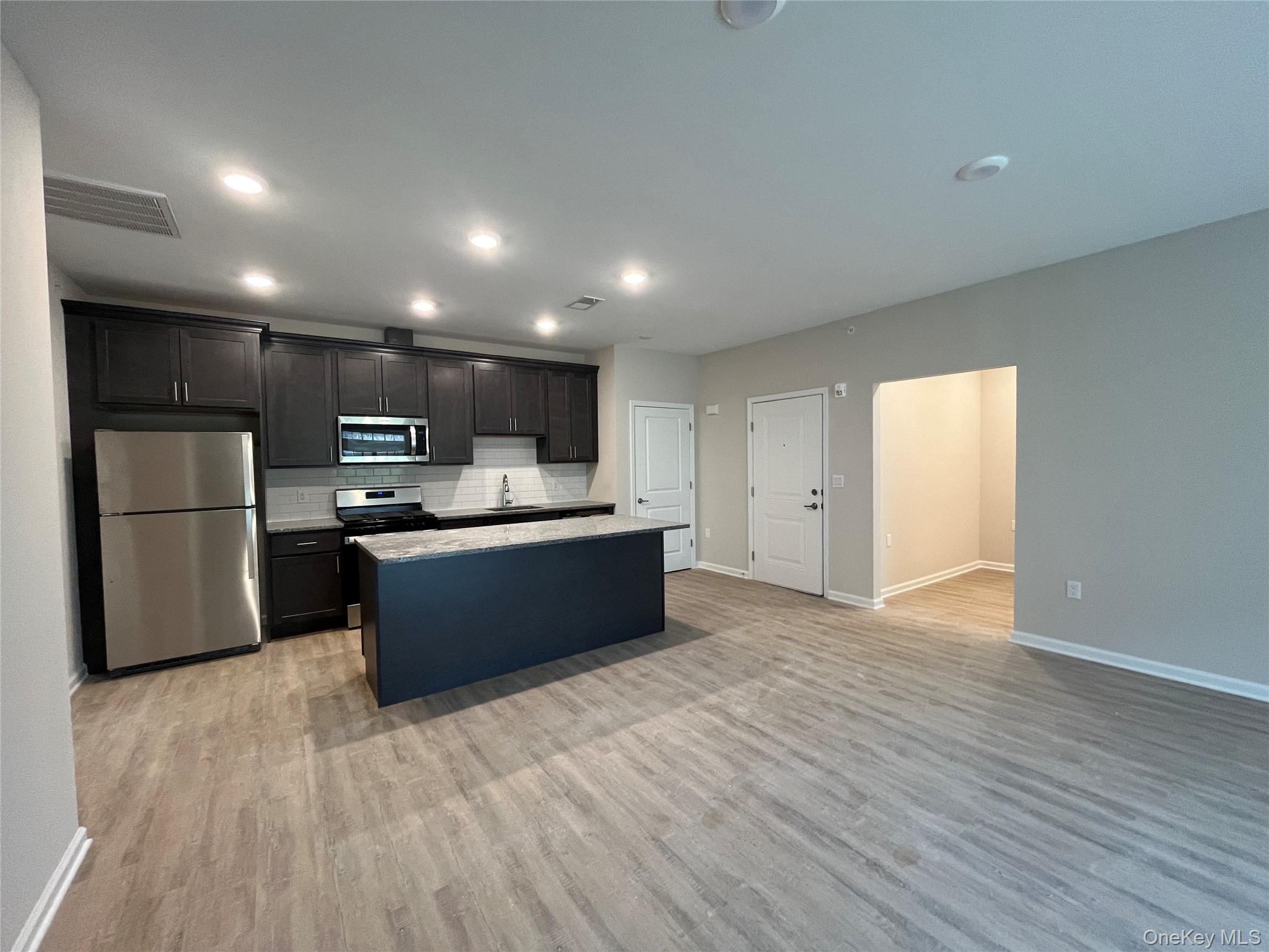 214 Tower Ridge Circle Building A Property Photo 4