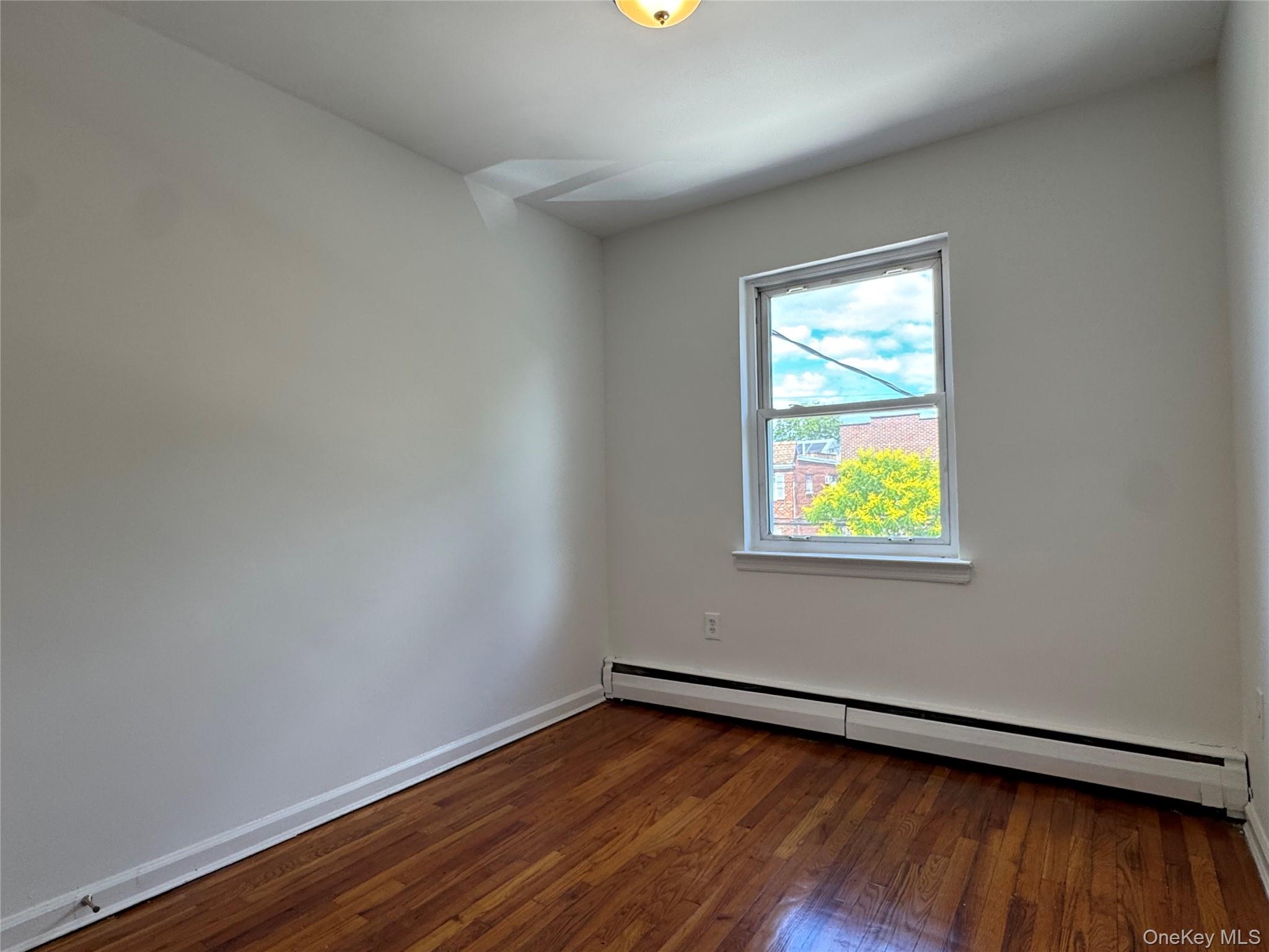 1651 Haight Avenue 2 Property Photo 3