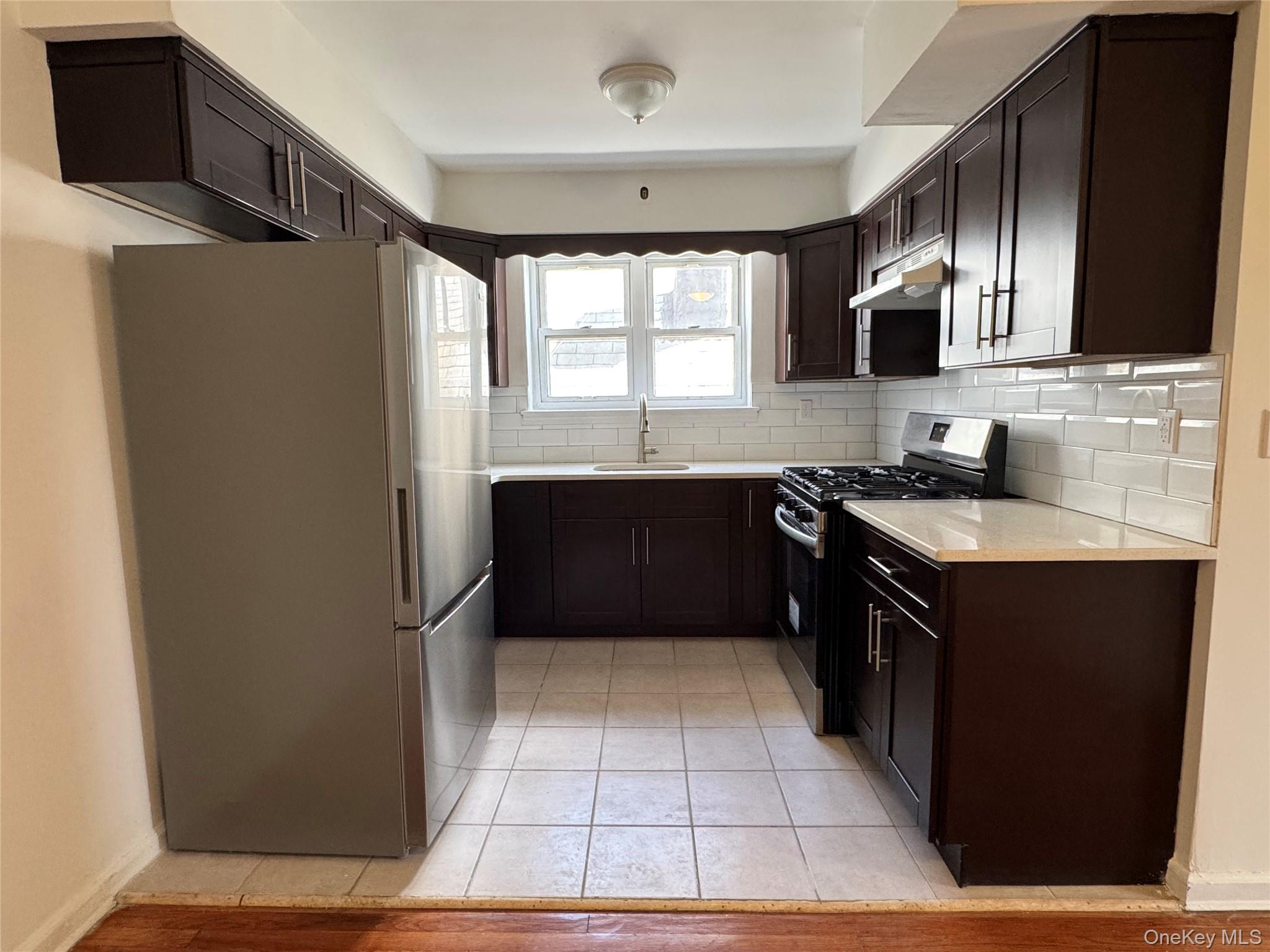 1651 Haight Avenue 2 Property Photo 5