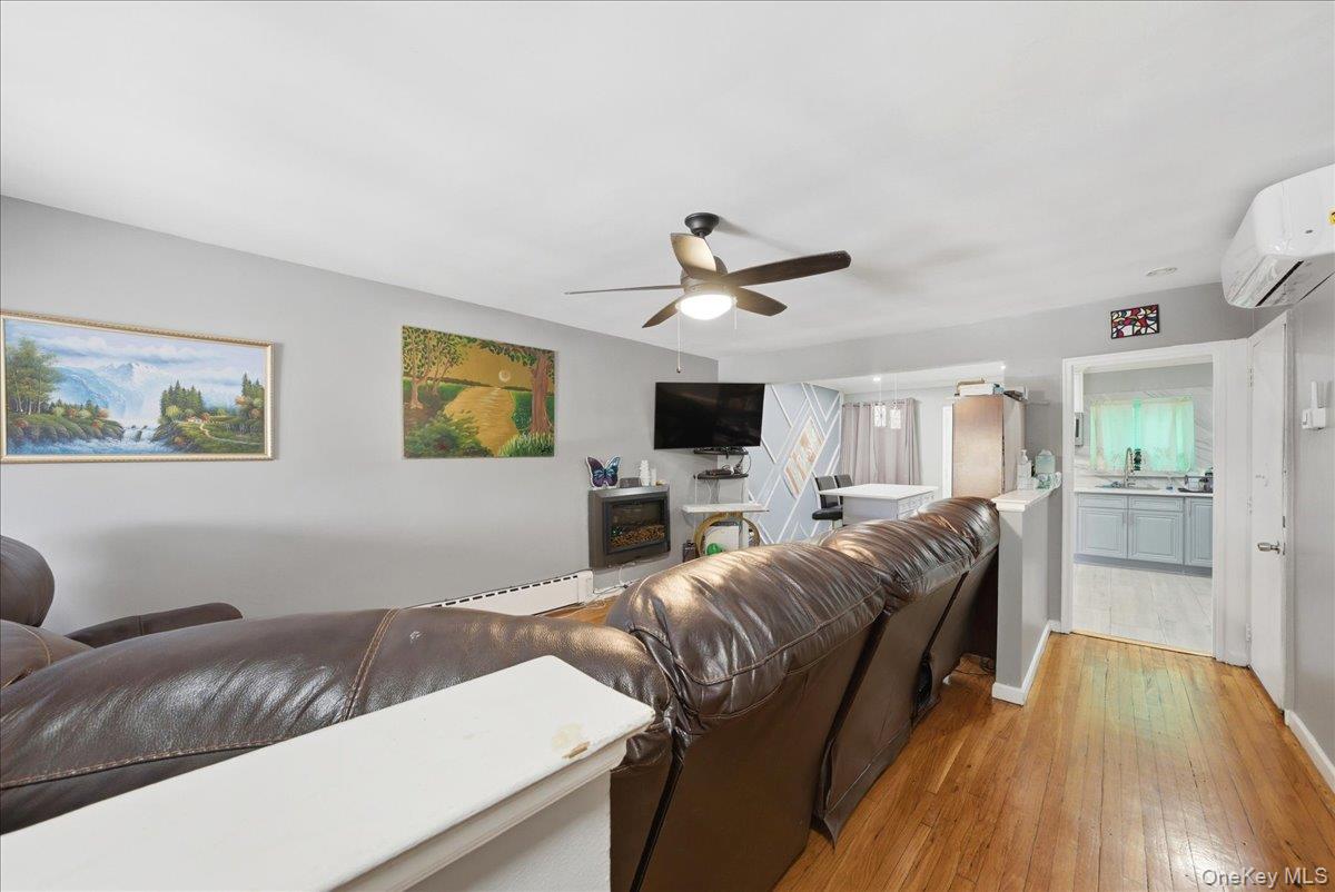 3410 Kingsland Avenue Property Photo 9