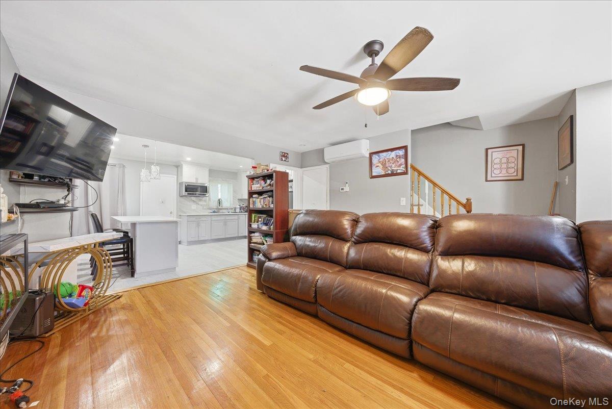3410 Kingsland Avenue Property Photo 12