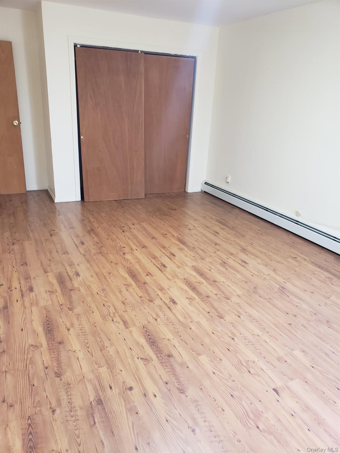 22724 Murdock Avenue Property Photo 3