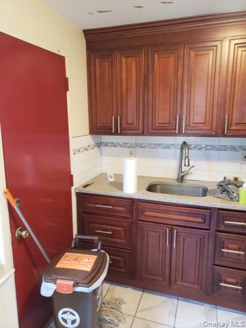 22724 Murdock Avenue Property Photo 11