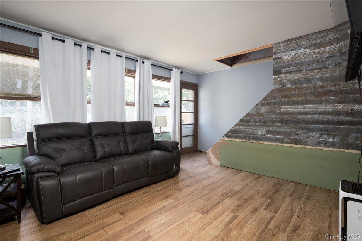 9 Skimmer Lane Property Photo 3