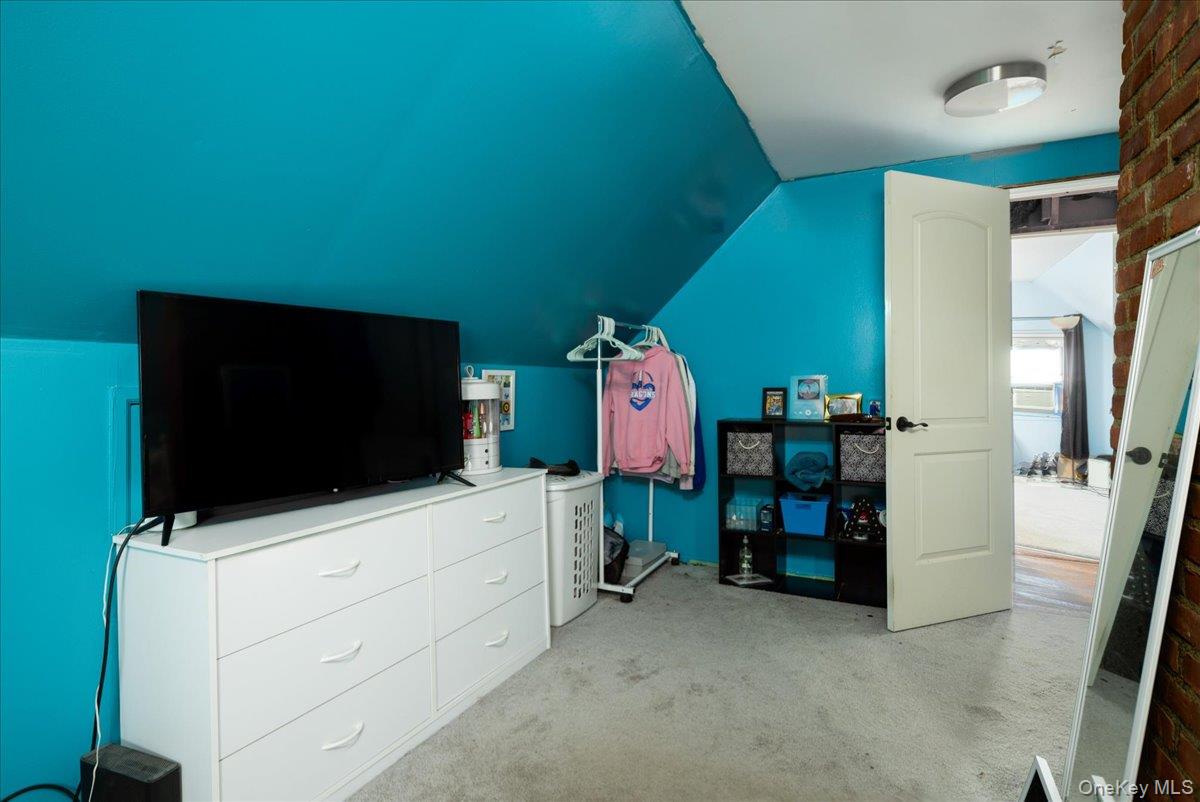 9 Skimmer Lane Property Photo 13