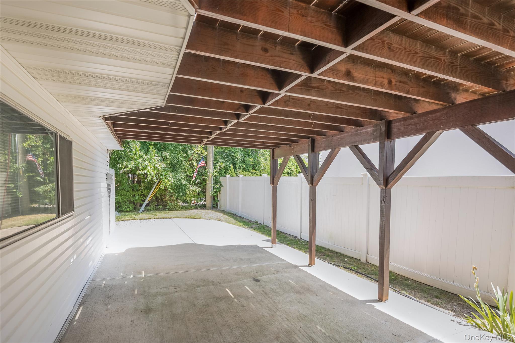 900 Flanders Drive Property Photo 26