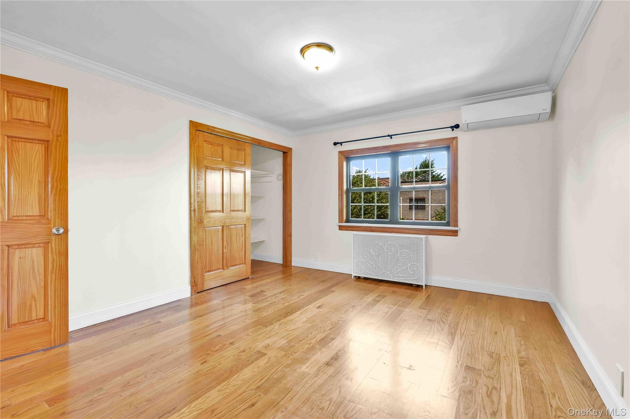 2033 28th Street Property Photo 15