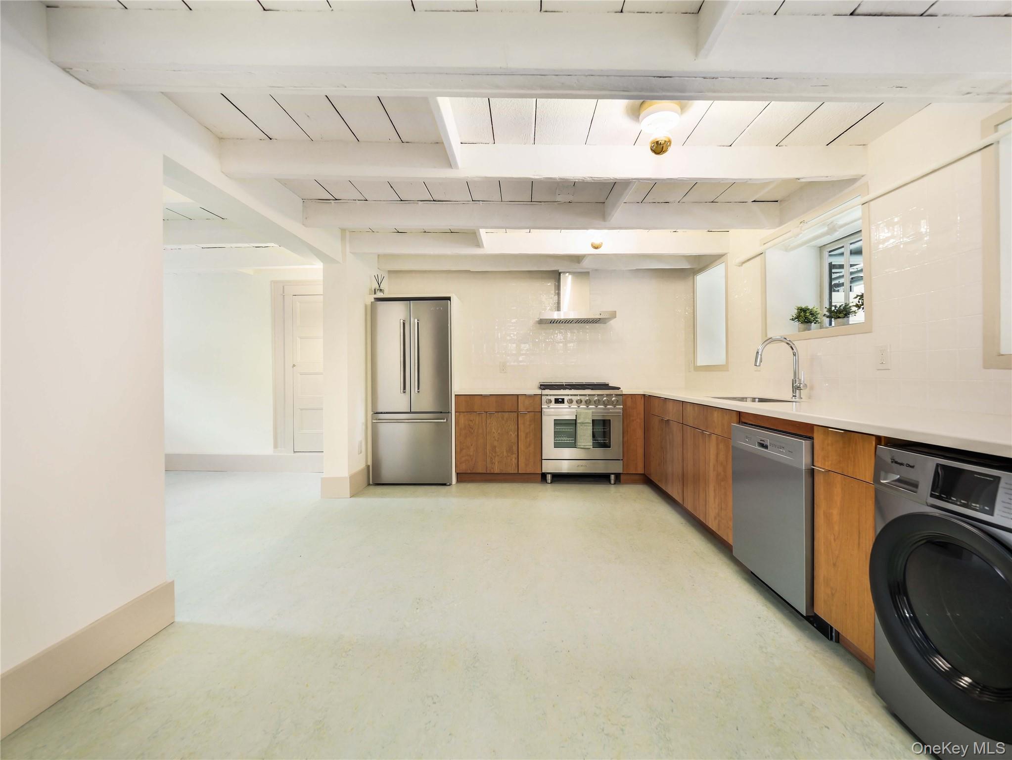 79 Ann Street Property Photo 33