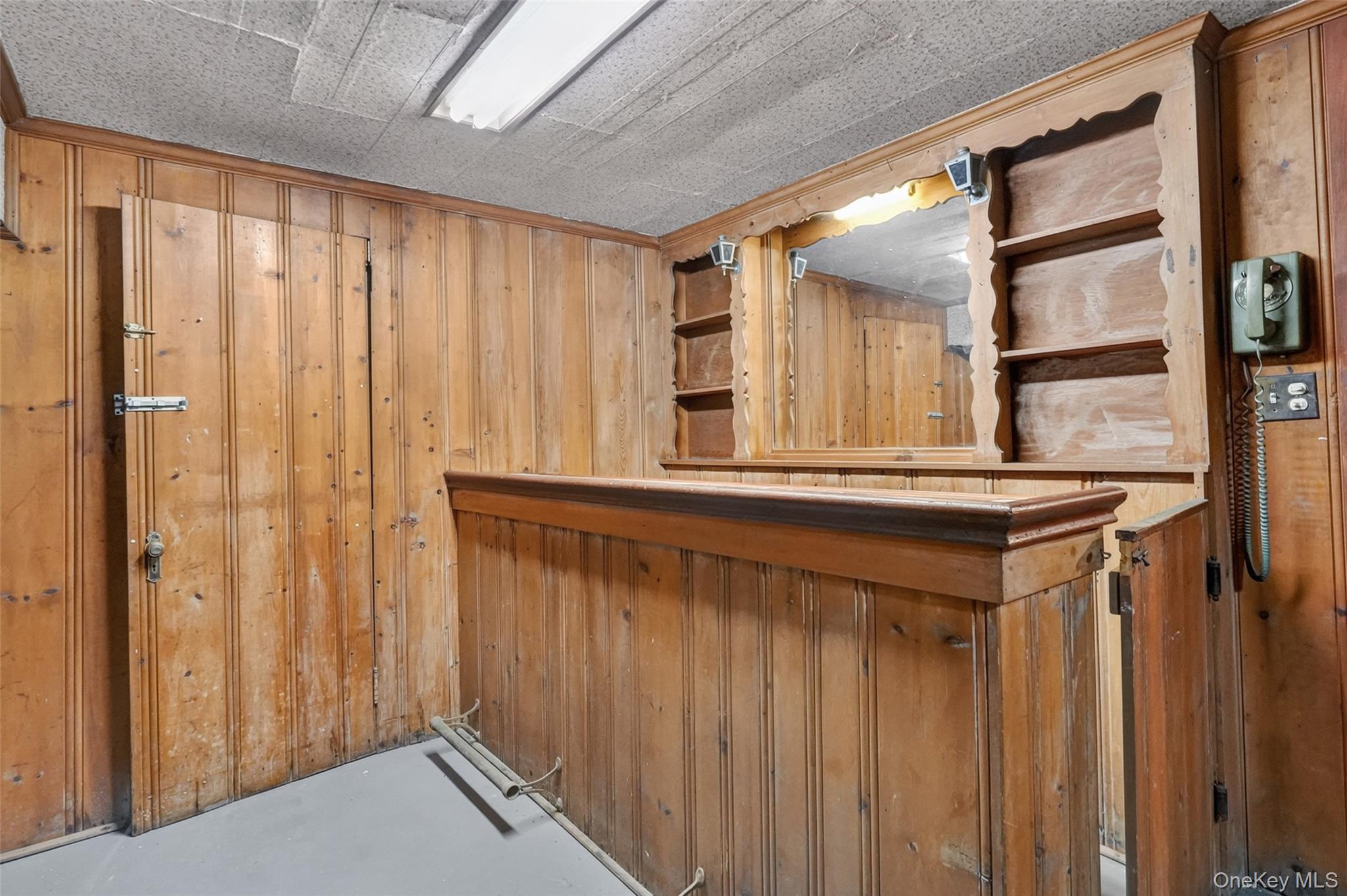 297 E Devonia Avenue Property Photo 34