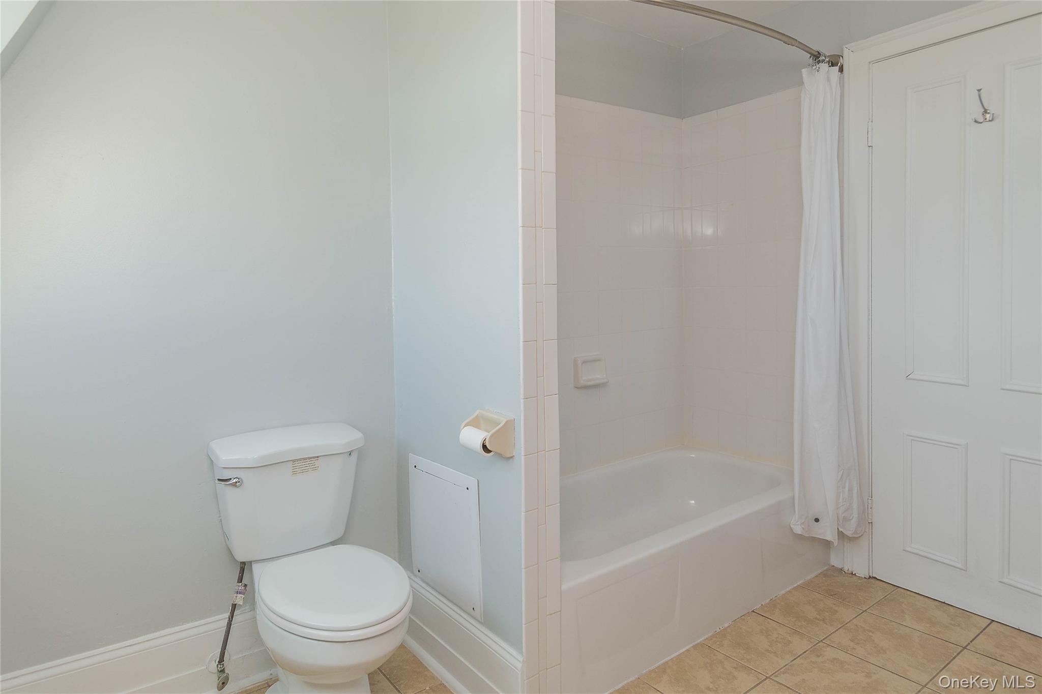 266 Grand Street 3 Property Photo 7