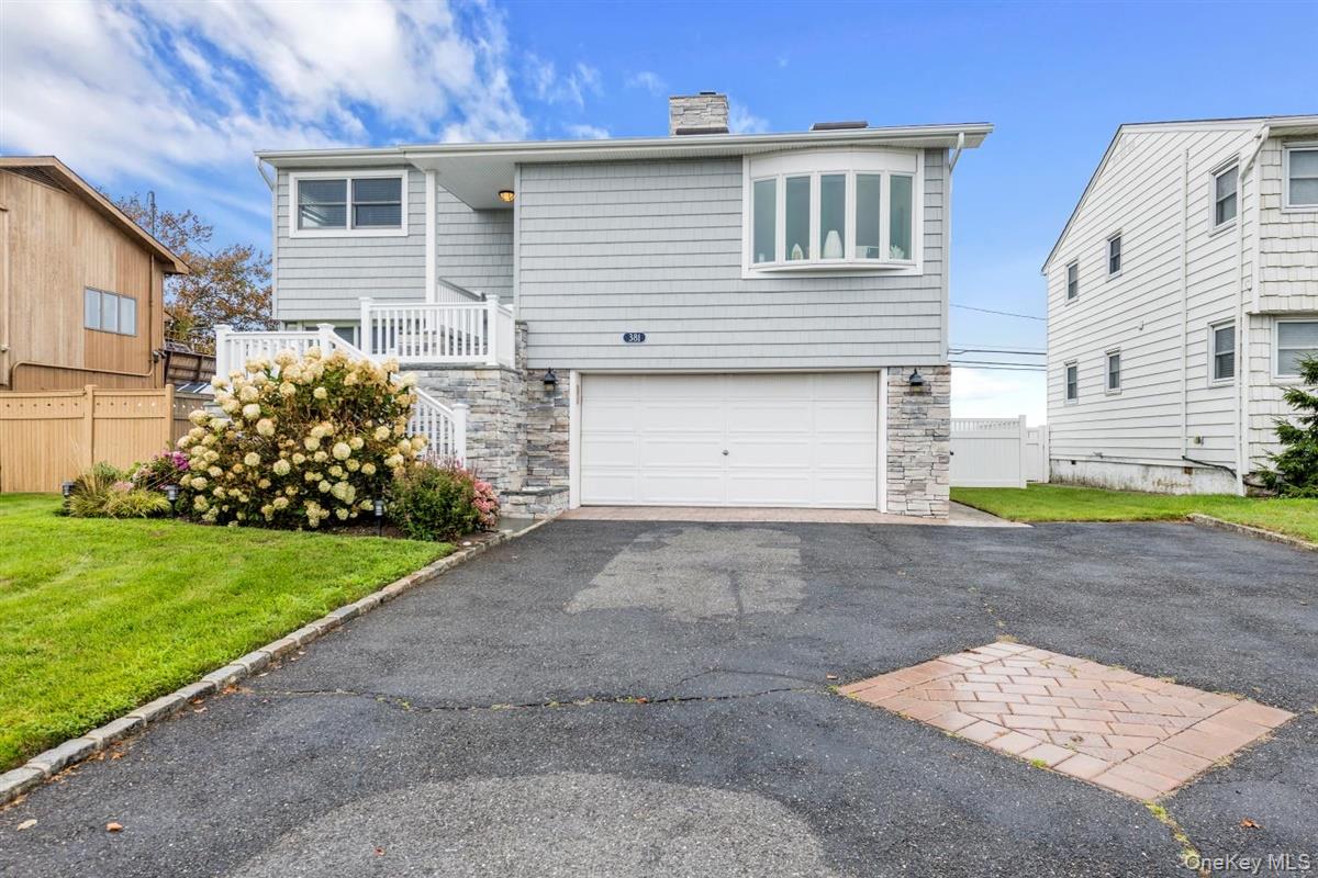 381 Lido Boulevard Property Photo 1