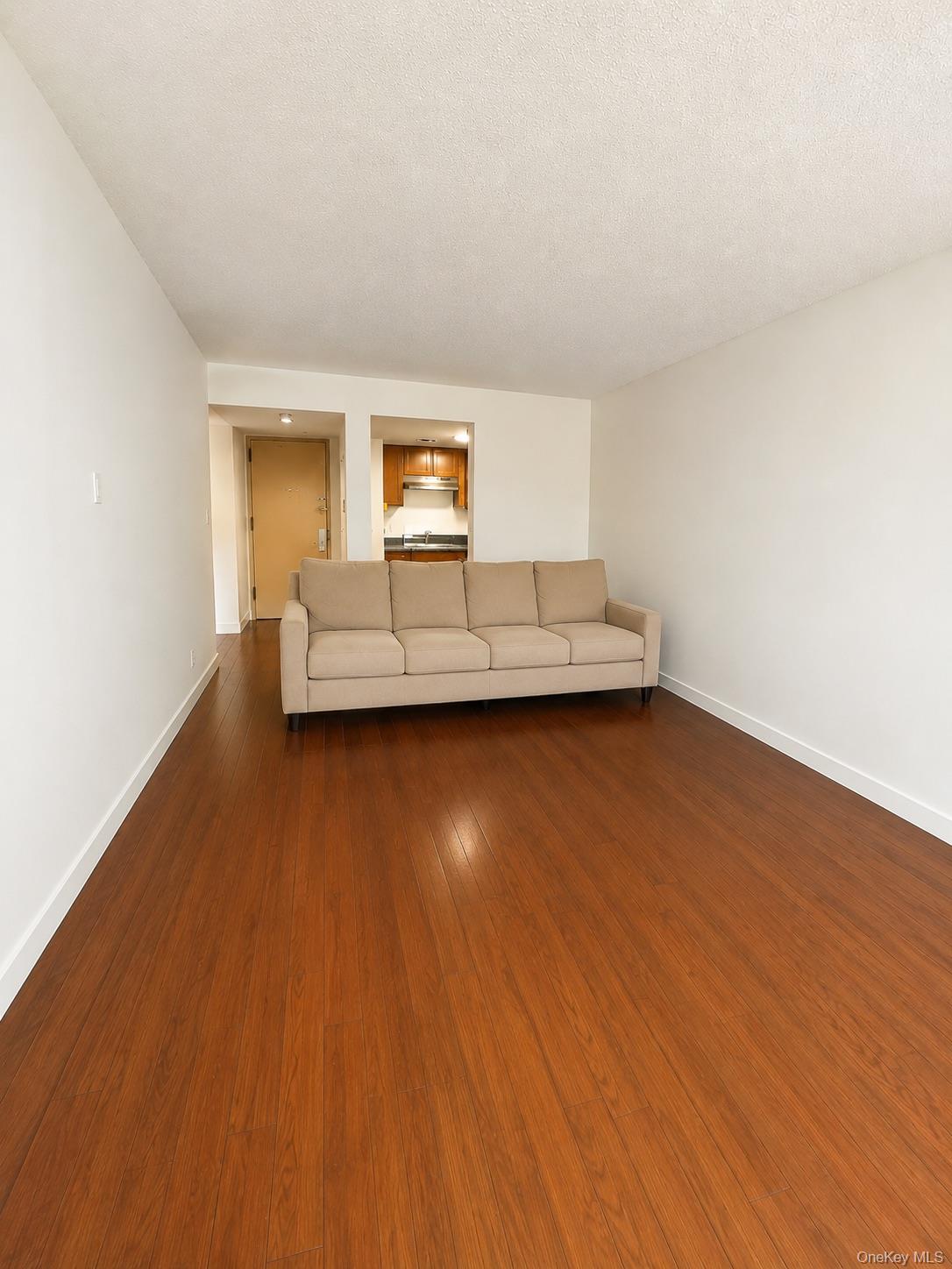 38-11 108th Street 3h Property Photo 5