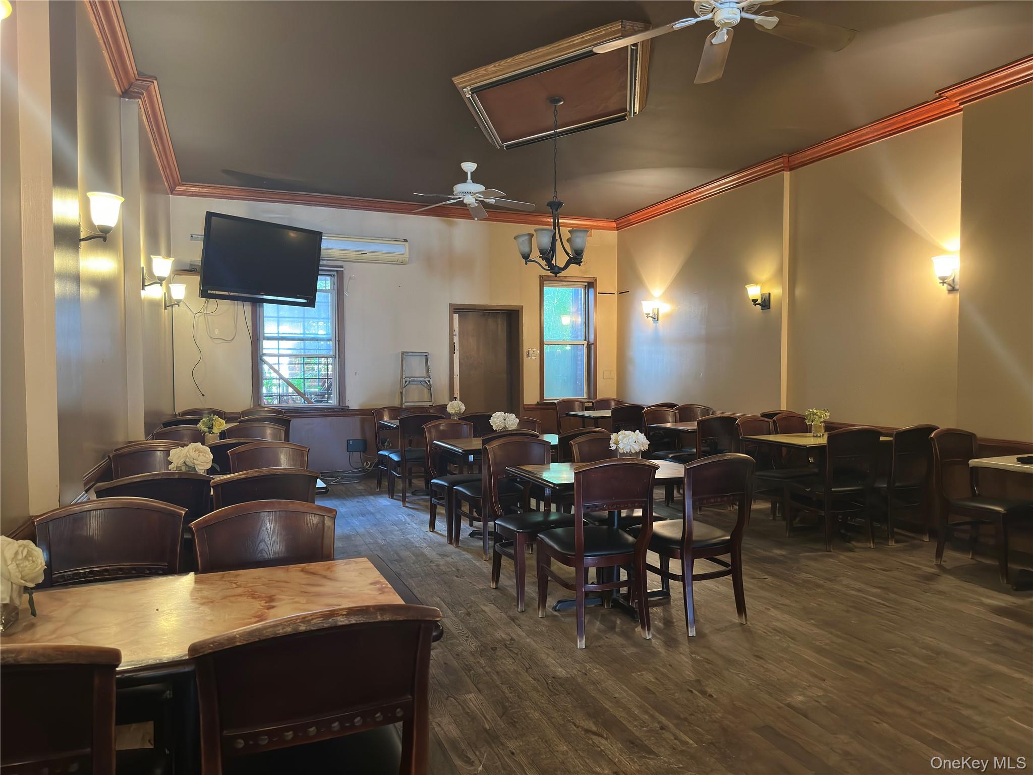 5613 Metropolitan Avenue Ground Floor Retail Property Photo 4