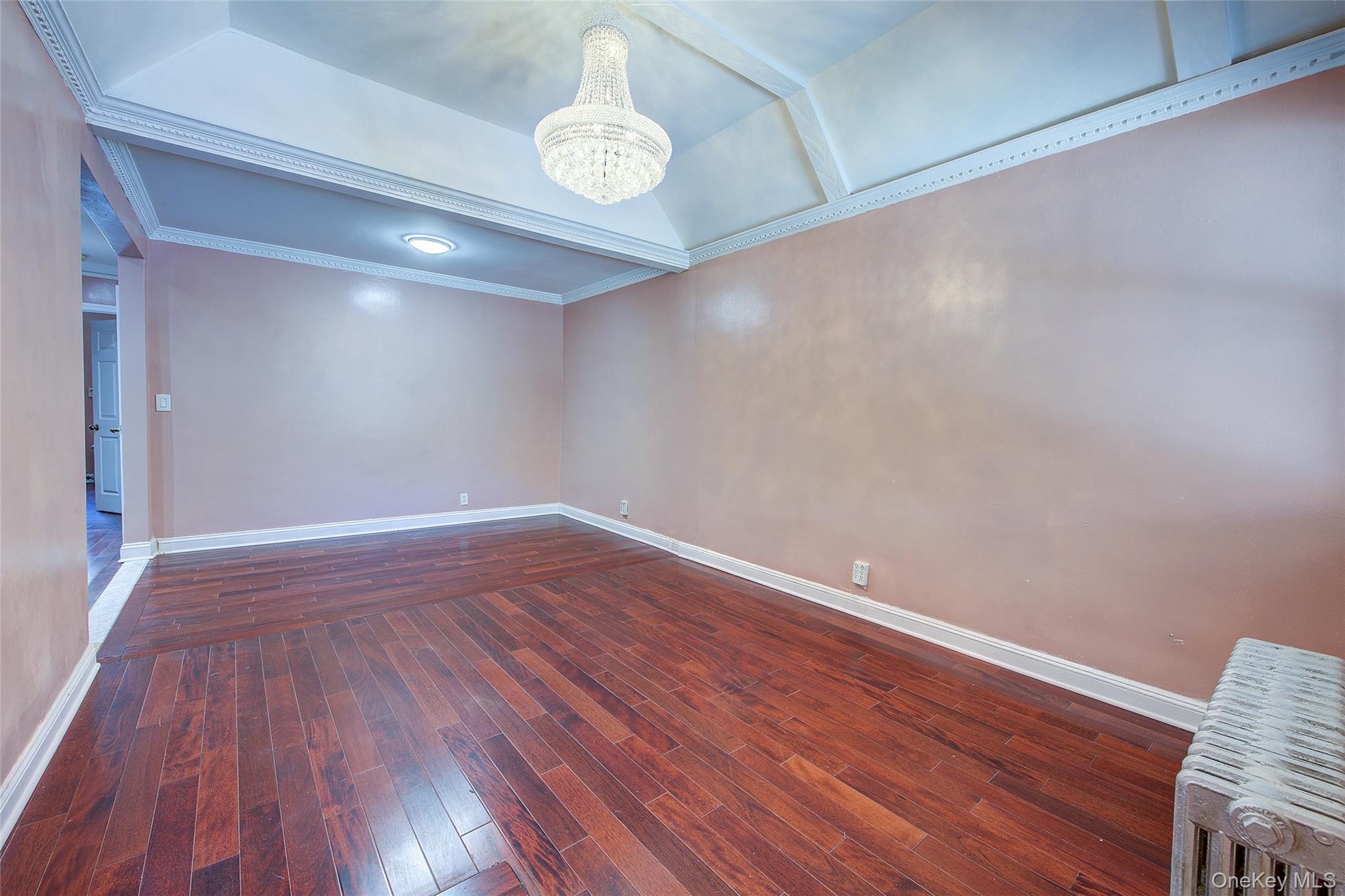 2537 89th Street Property Photo 4