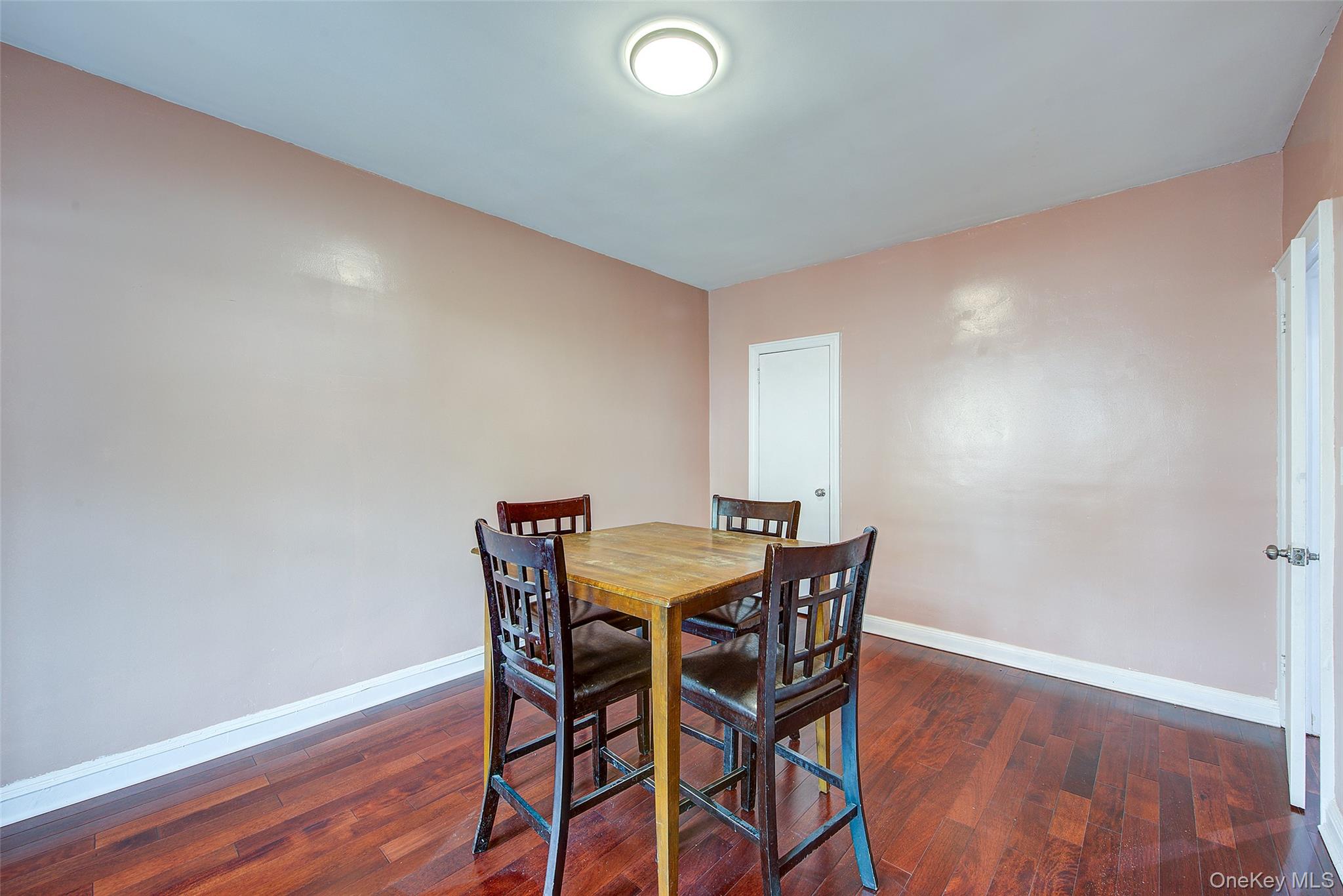 2537 89th Street Property Photo 18
