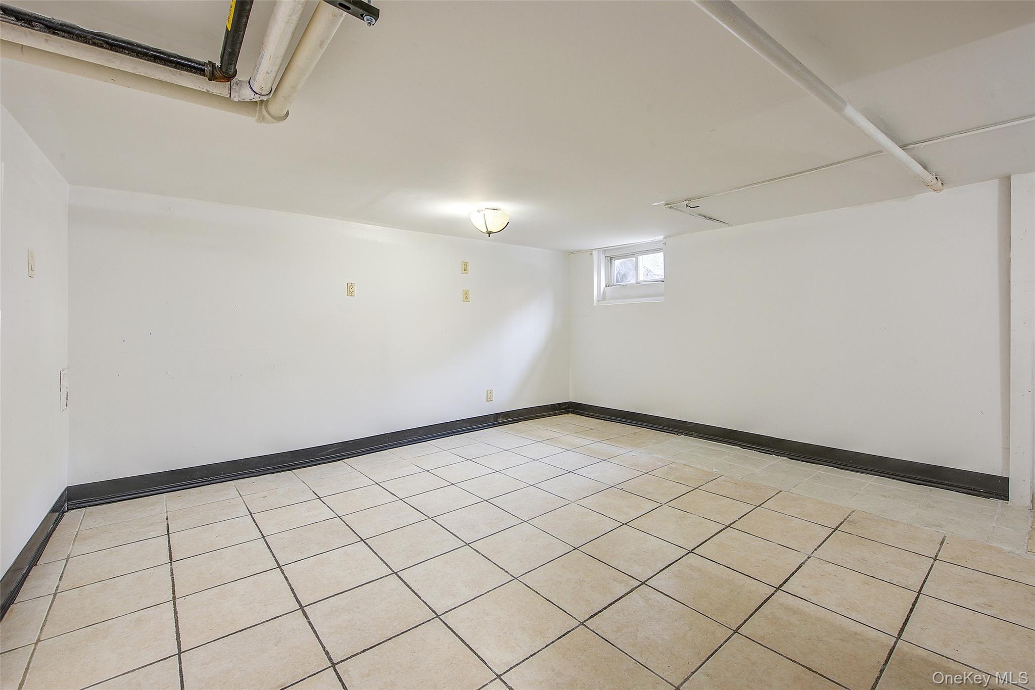 2537 89th Street Property Photo 26