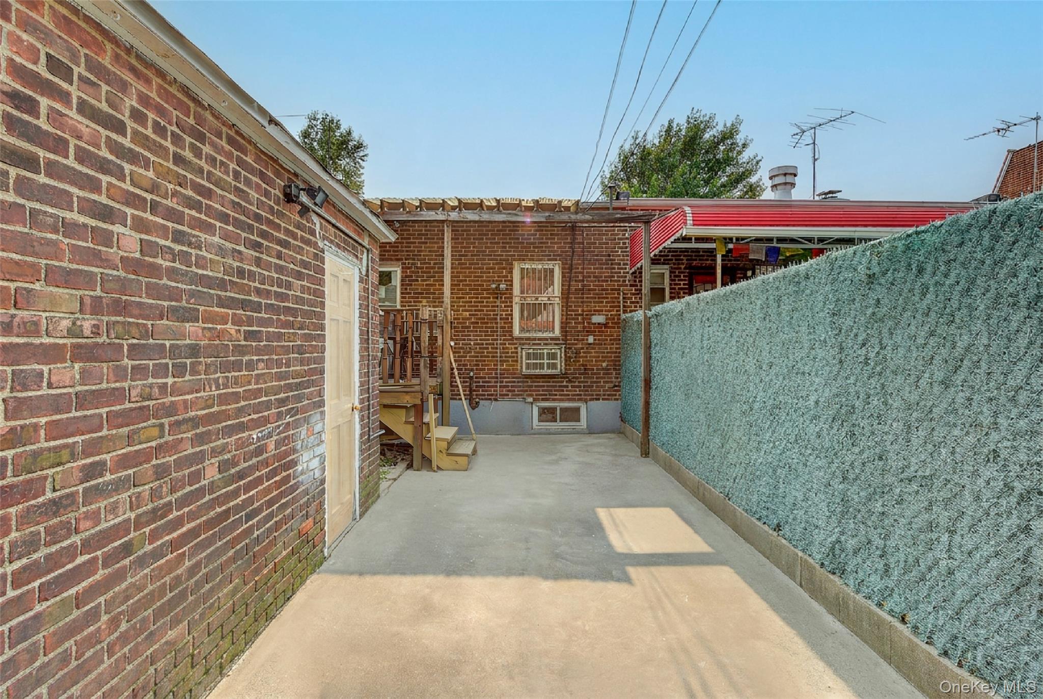 2537 89th Street Property Photo 39