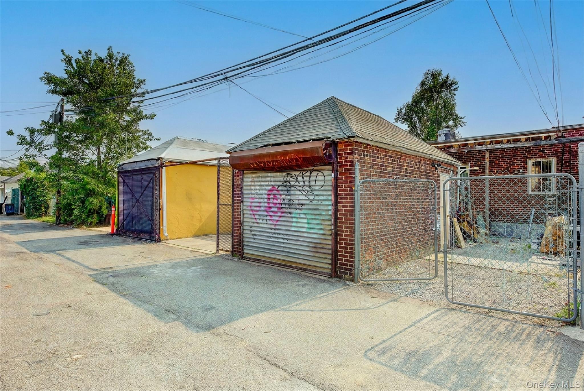 2537 89th Street Property Photo 41