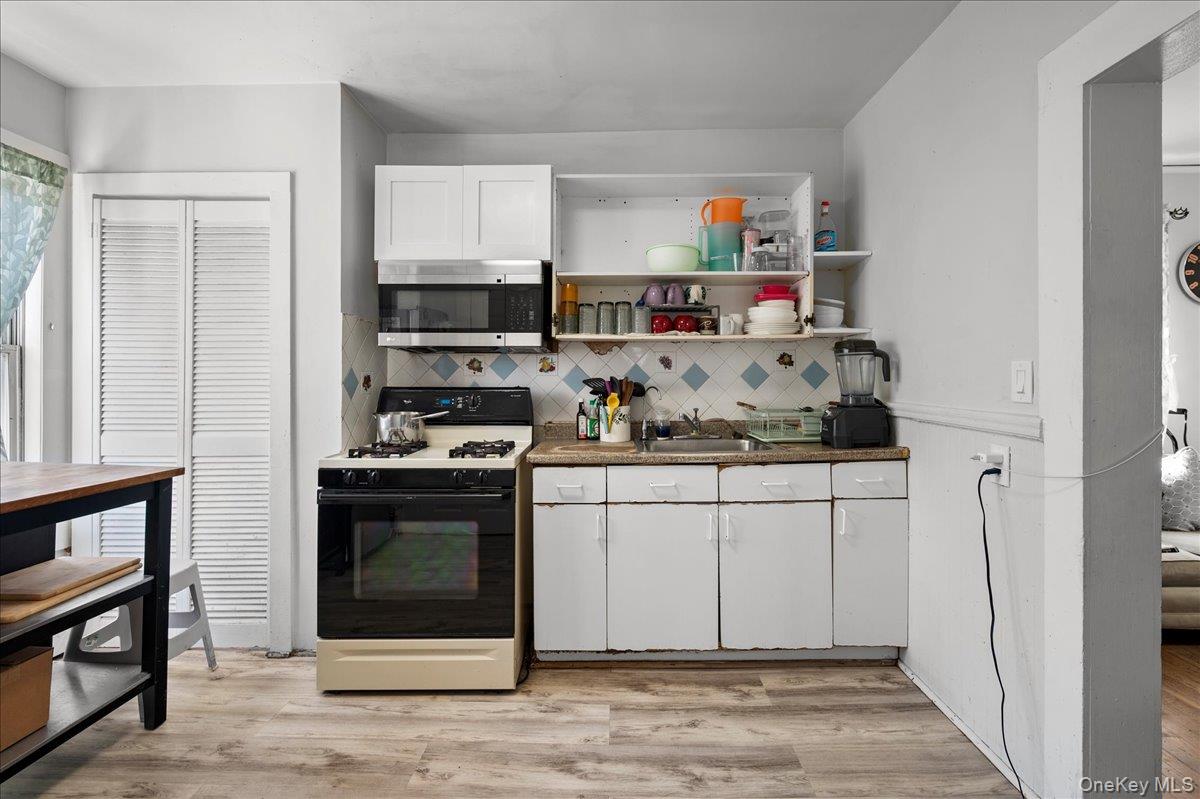 15 Bulkley Avenue Property Photo 21