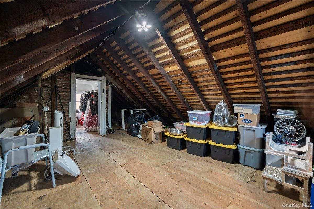 15 Bulkley Avenue Property Photo 27