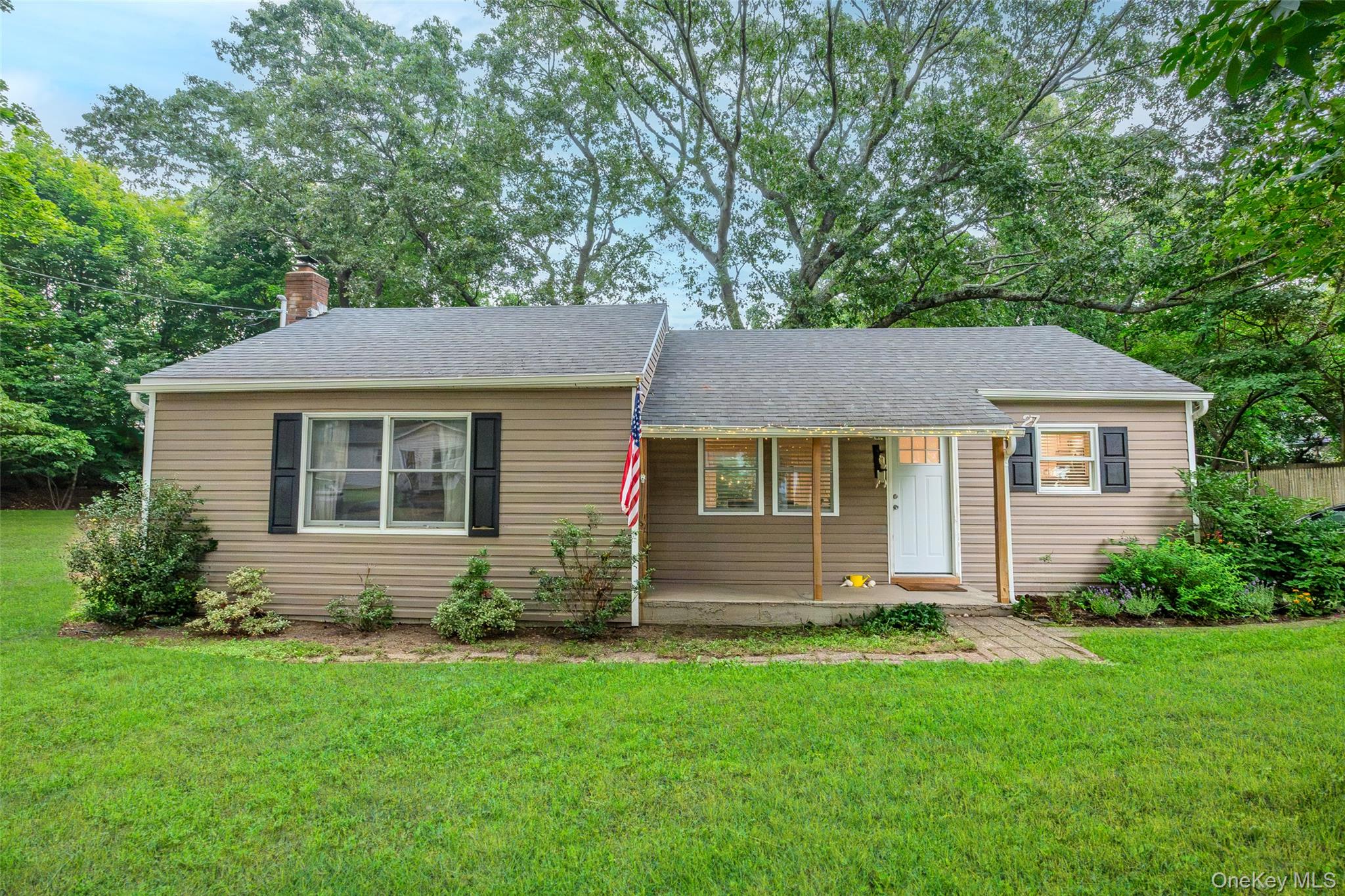 27 Glen Drive Property Photo 4