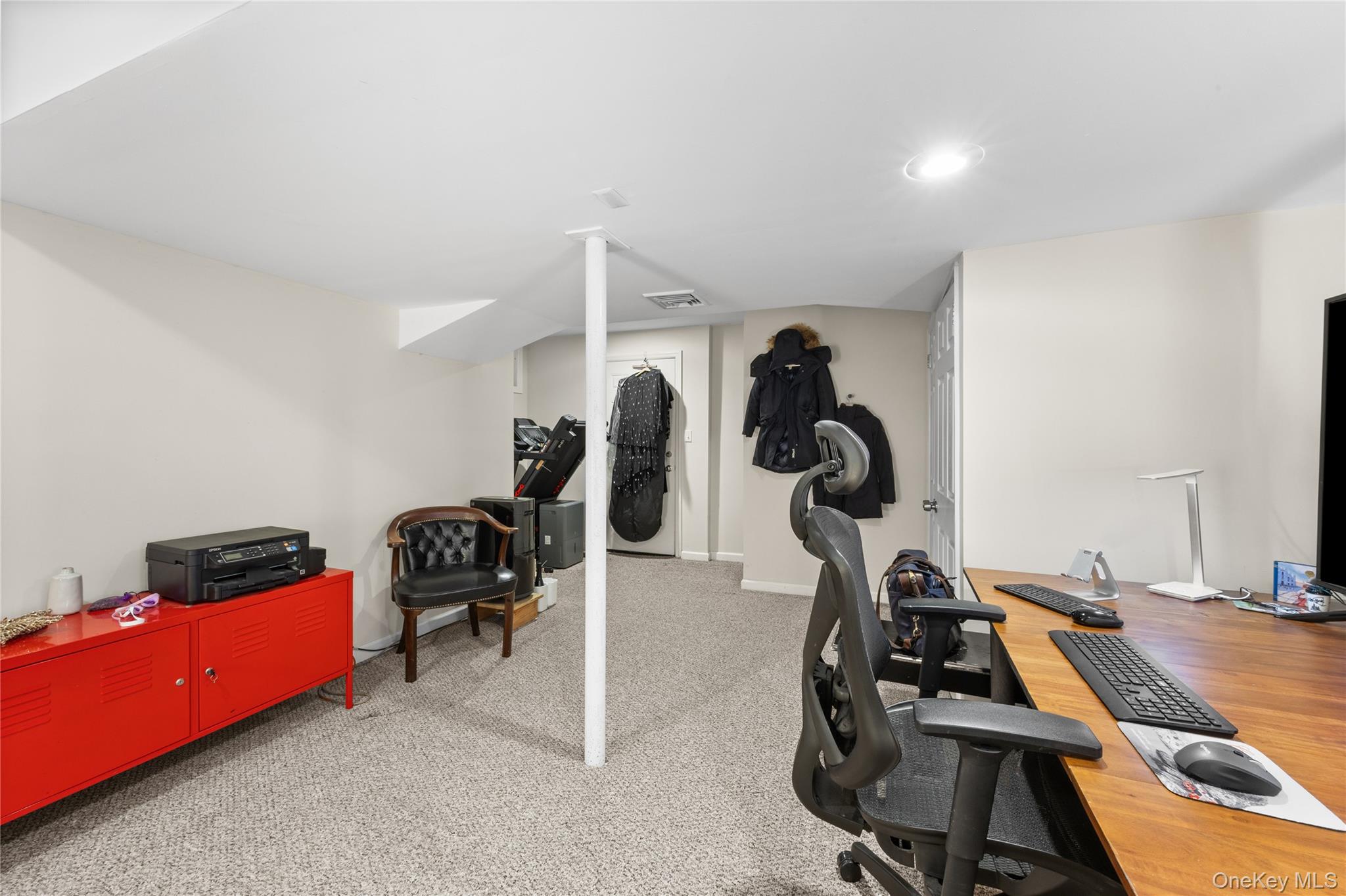 27 Glen Drive Property Photo 24