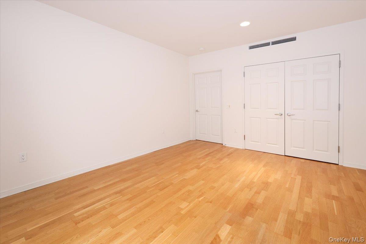 100 Harbor View Drive 335 Property Photo 13