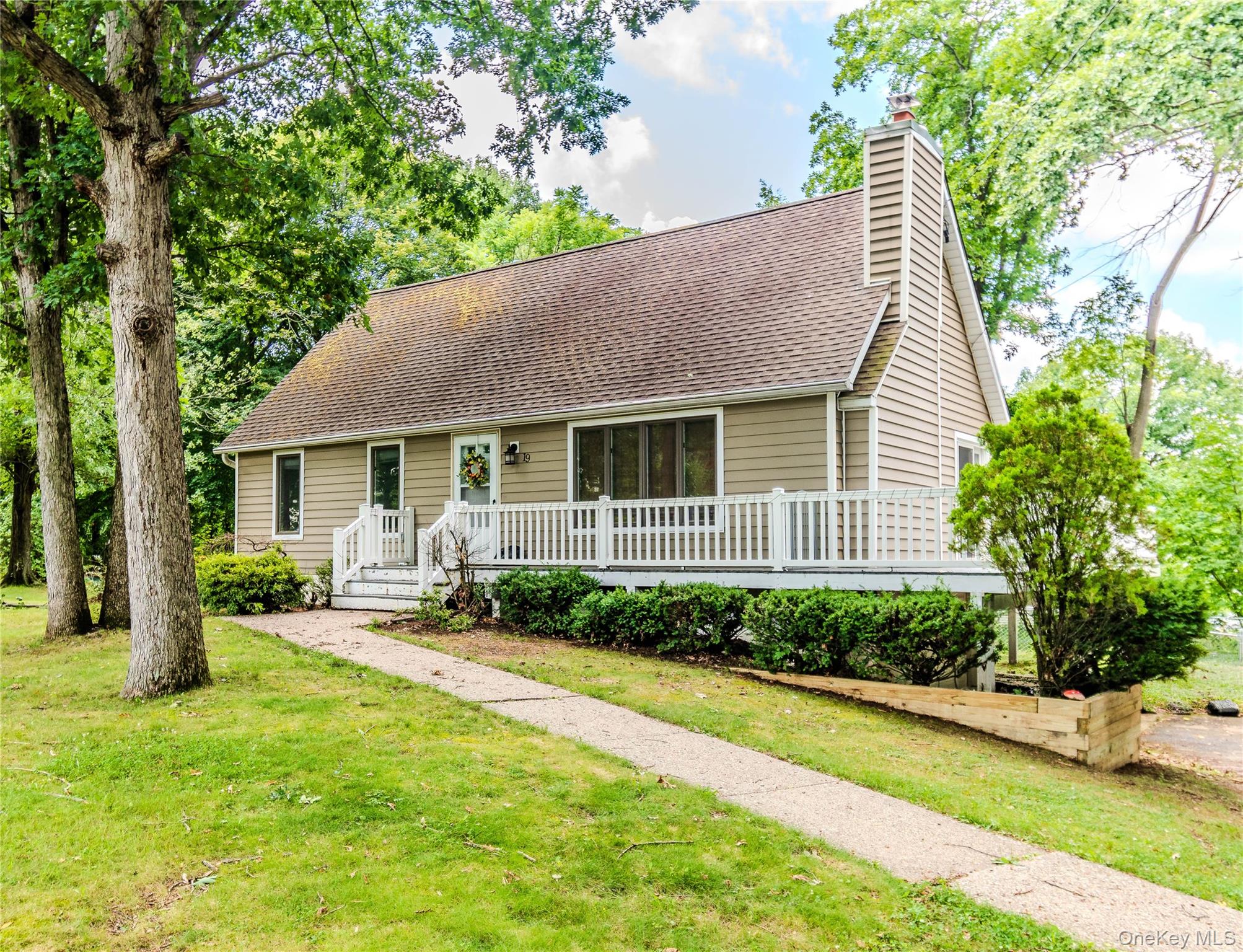 19 Farmstead Road Property Photo 1