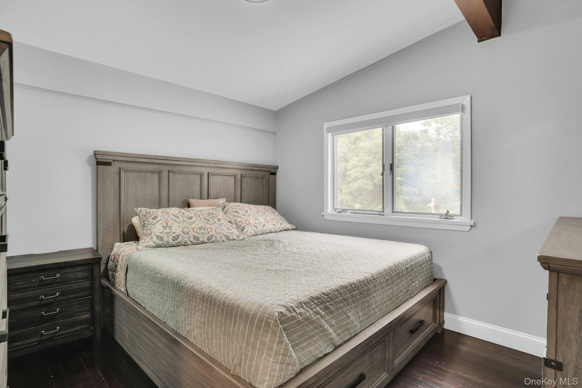 764 Vanderbilt Parkway Property Photo 31