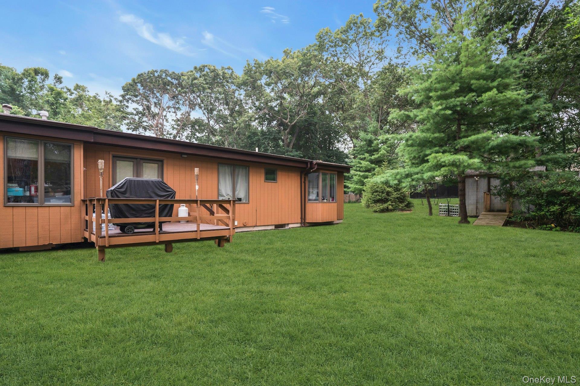 764 Vanderbilt Parkway Property Photo 37