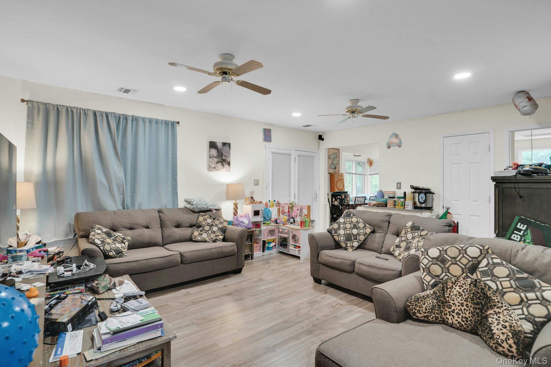 764 Vanderbilt Parkway Property Photo 39
