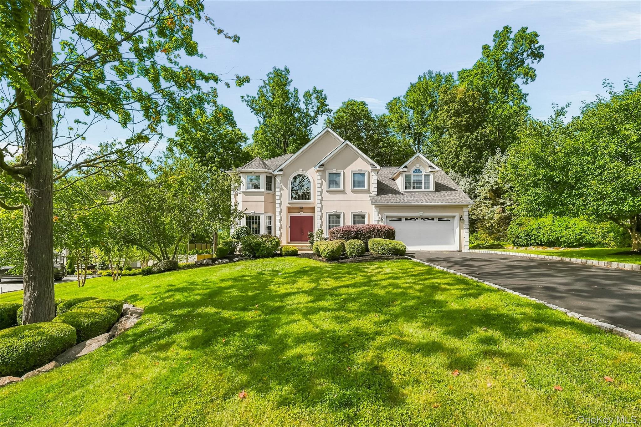 48 Greenwich Avenue Property Photo 2