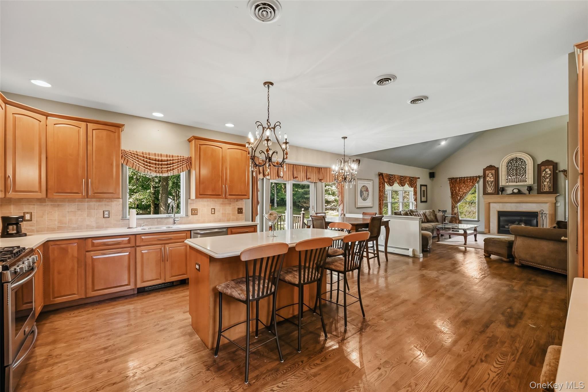 48 Greenwich Avenue Property Photo 18