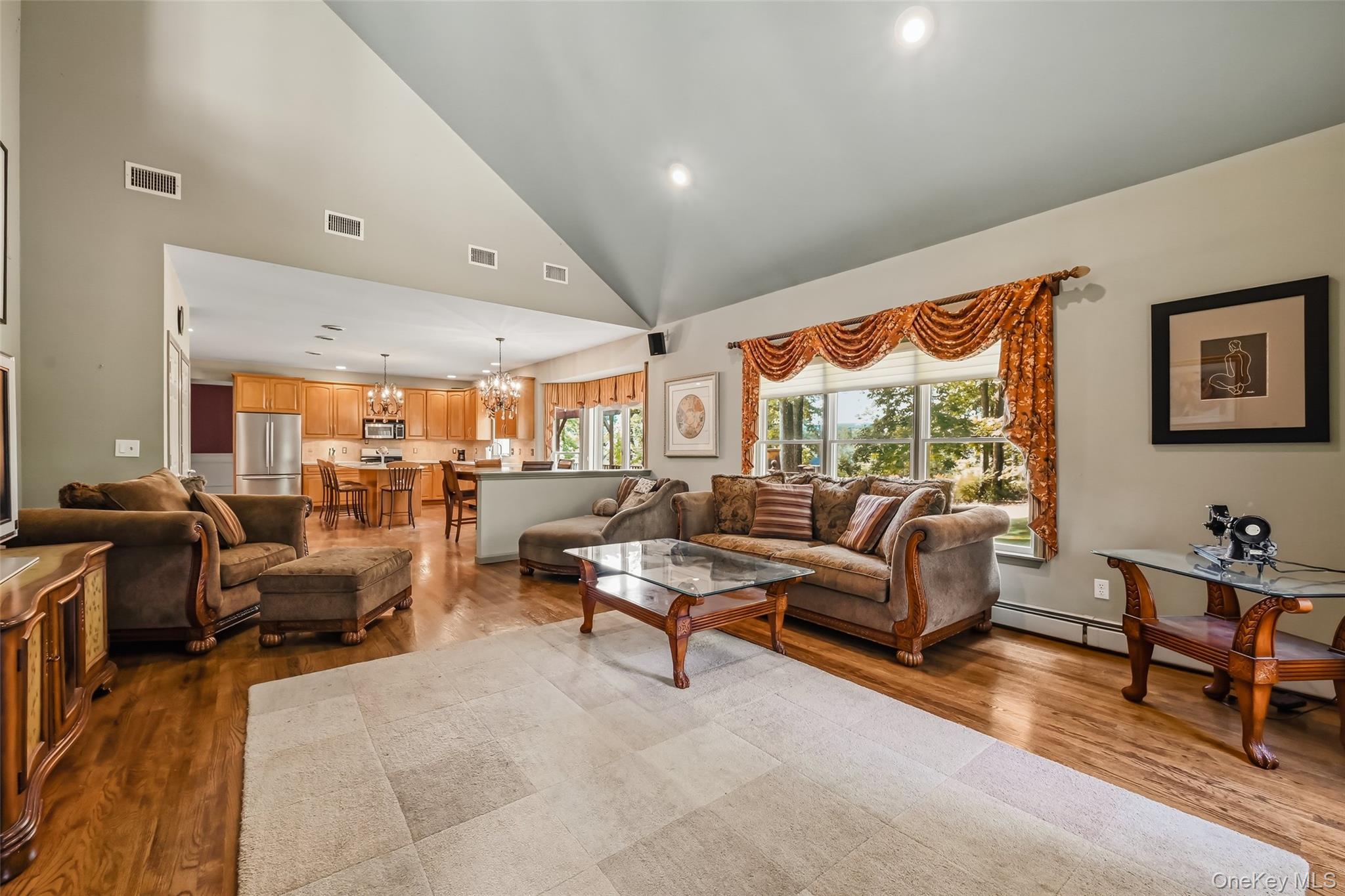 48 Greenwich Avenue Property Photo 28
