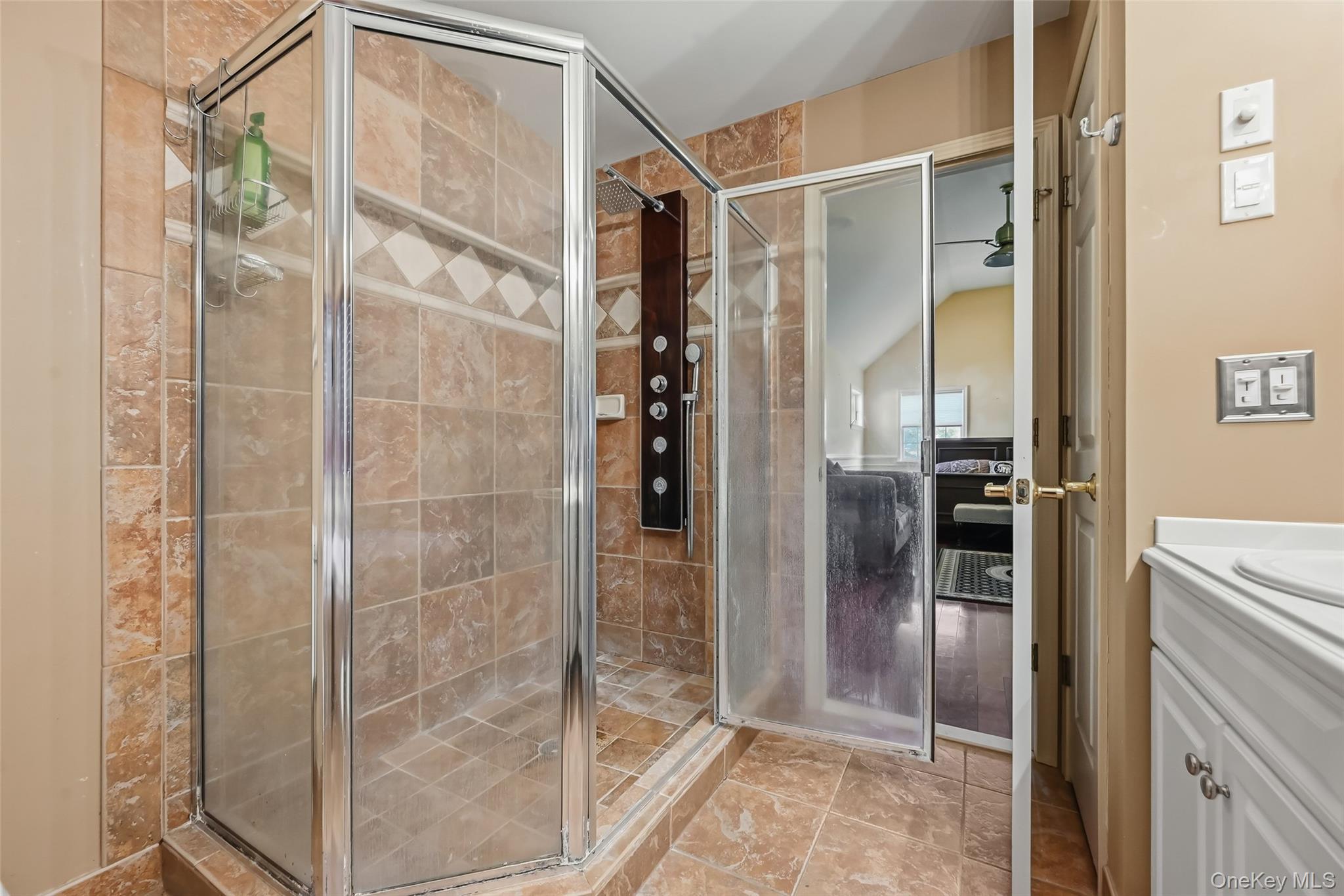 48 Greenwich Avenue Property Photo 40