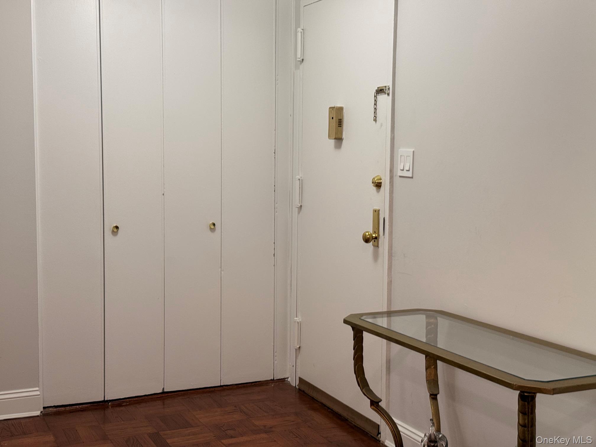 499 N Broadway 5l Property Photo 5