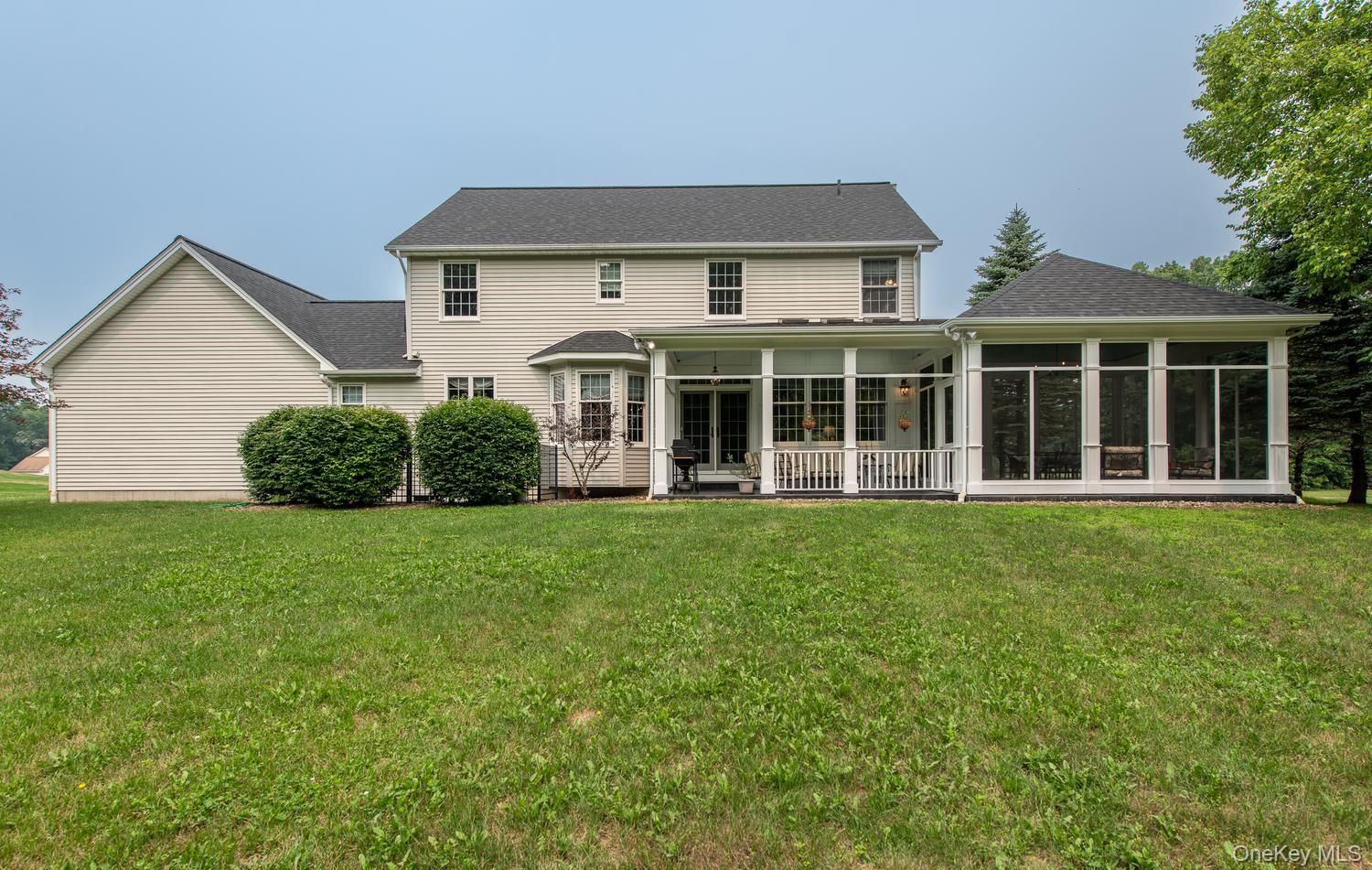 100 Rockledge Drive Property Photo 2