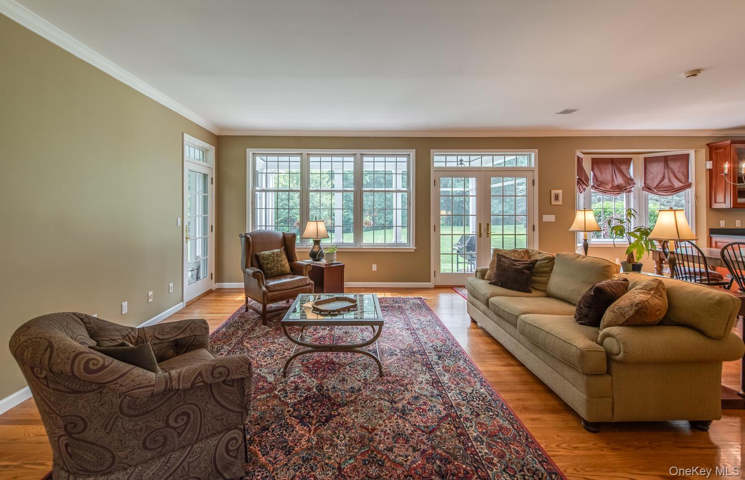 100 Rockledge Drive Property Photo 8