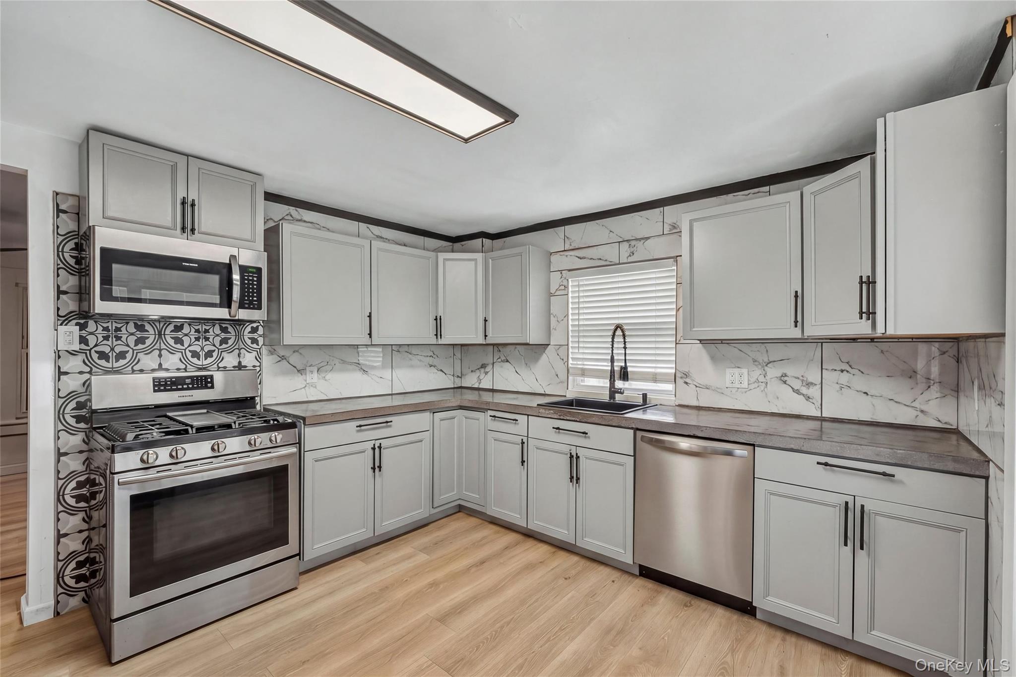 30 Glenwood Avenue Property Photo 18