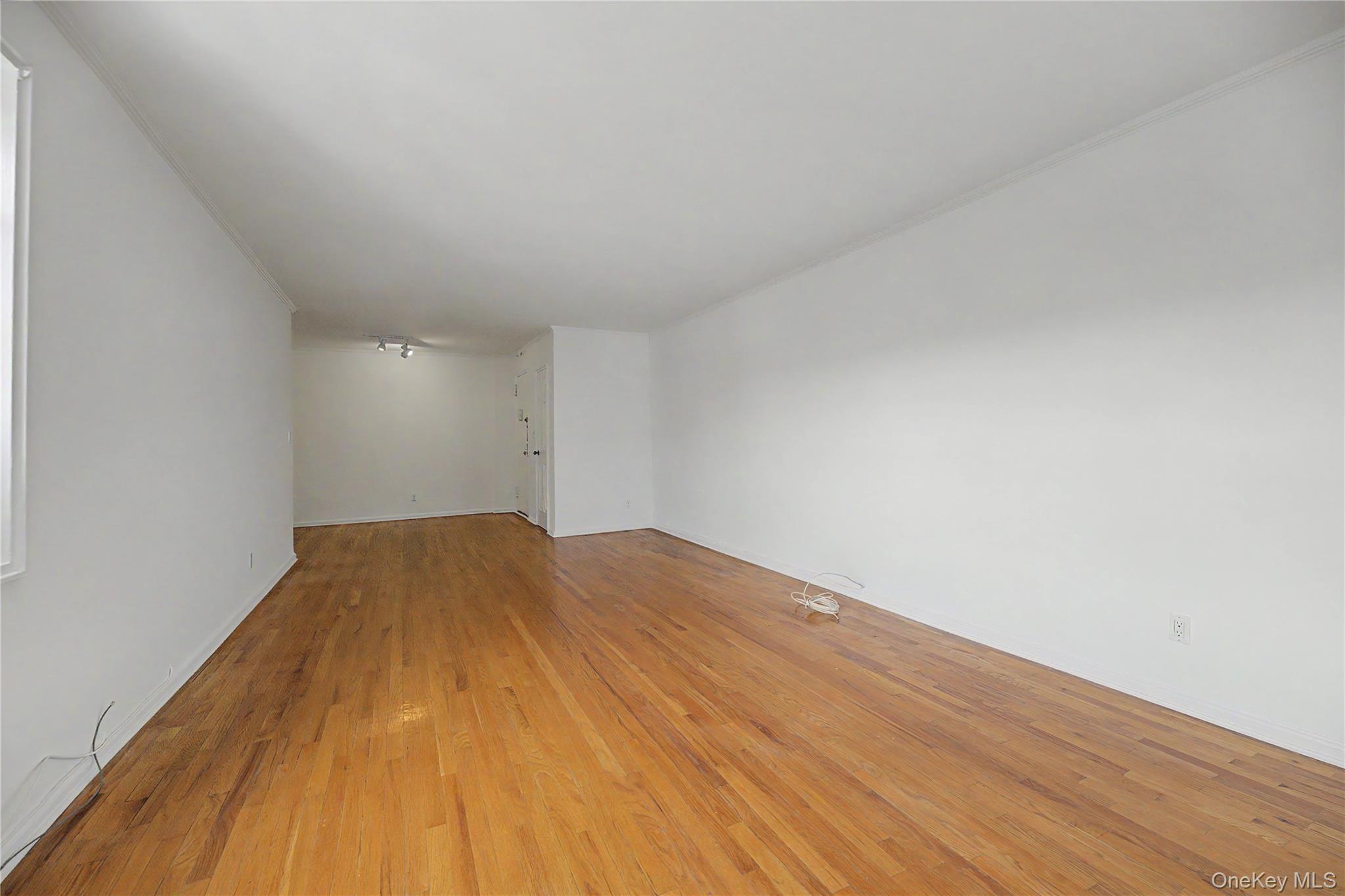 1234 Midland Avenue 6e Property Photo 5