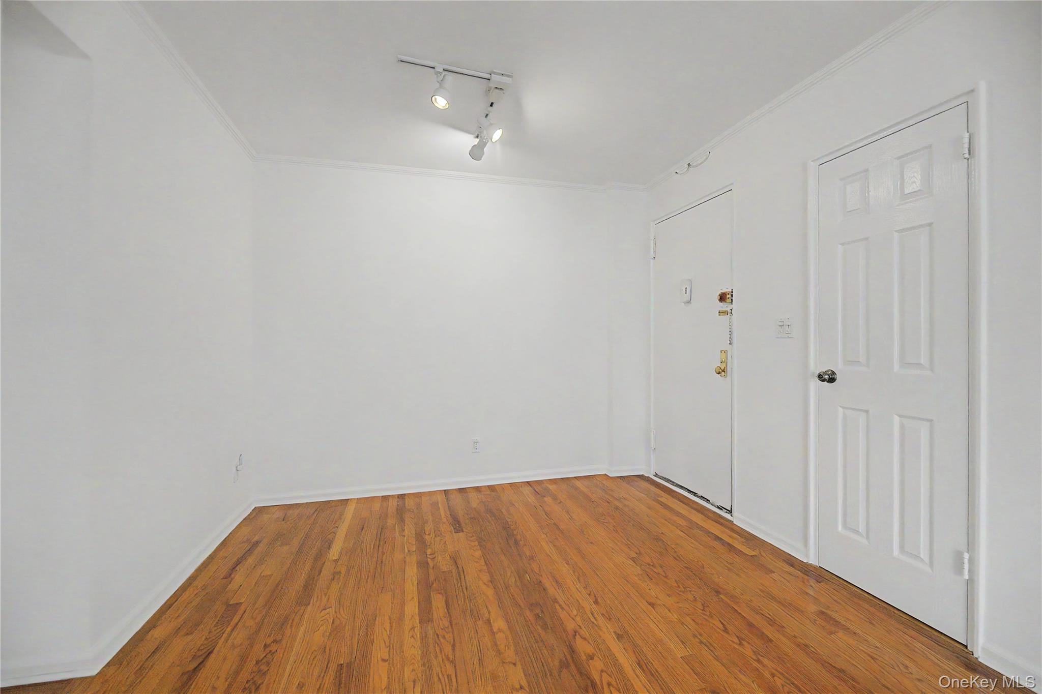 1234 Midland Avenue 6e Property Photo 10