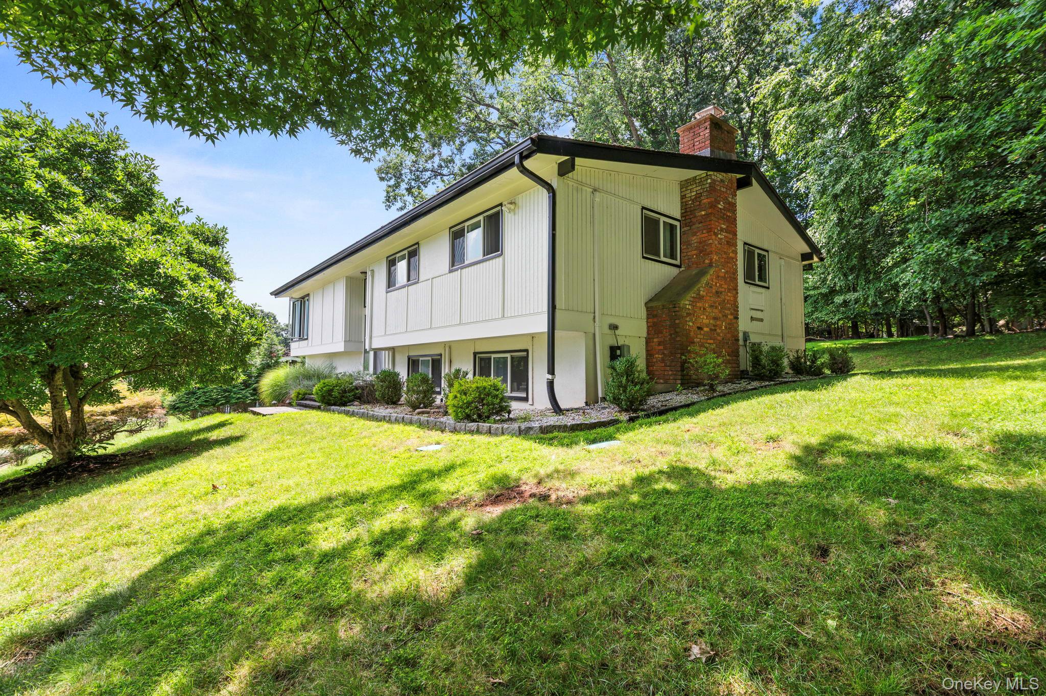 25 Ackerman Avenue Property Photo 1