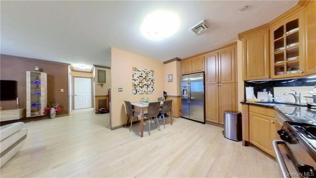 1830 Bath Avenue 102 Property Photo 8