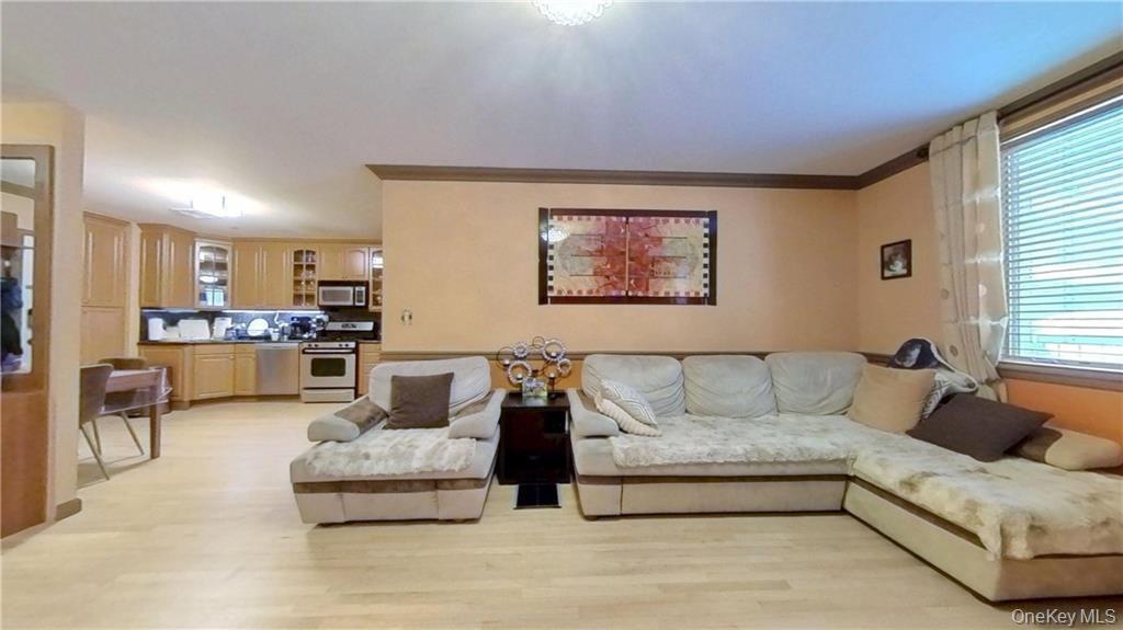 1830 Bath Avenue 102 Property Photo 9