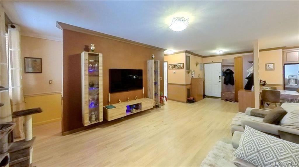 1830 Bath Avenue 102 Property Photo 11