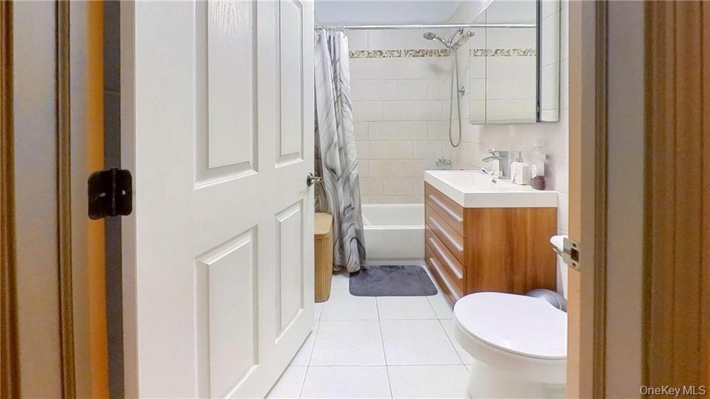 1830 Bath Avenue 102 Property Photo 17