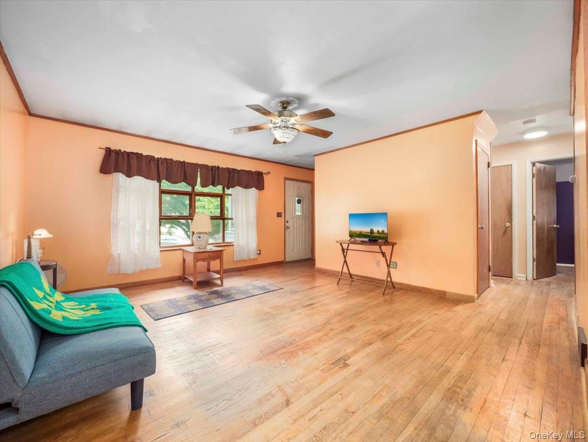 7 Hillaire Place Property Photo 8