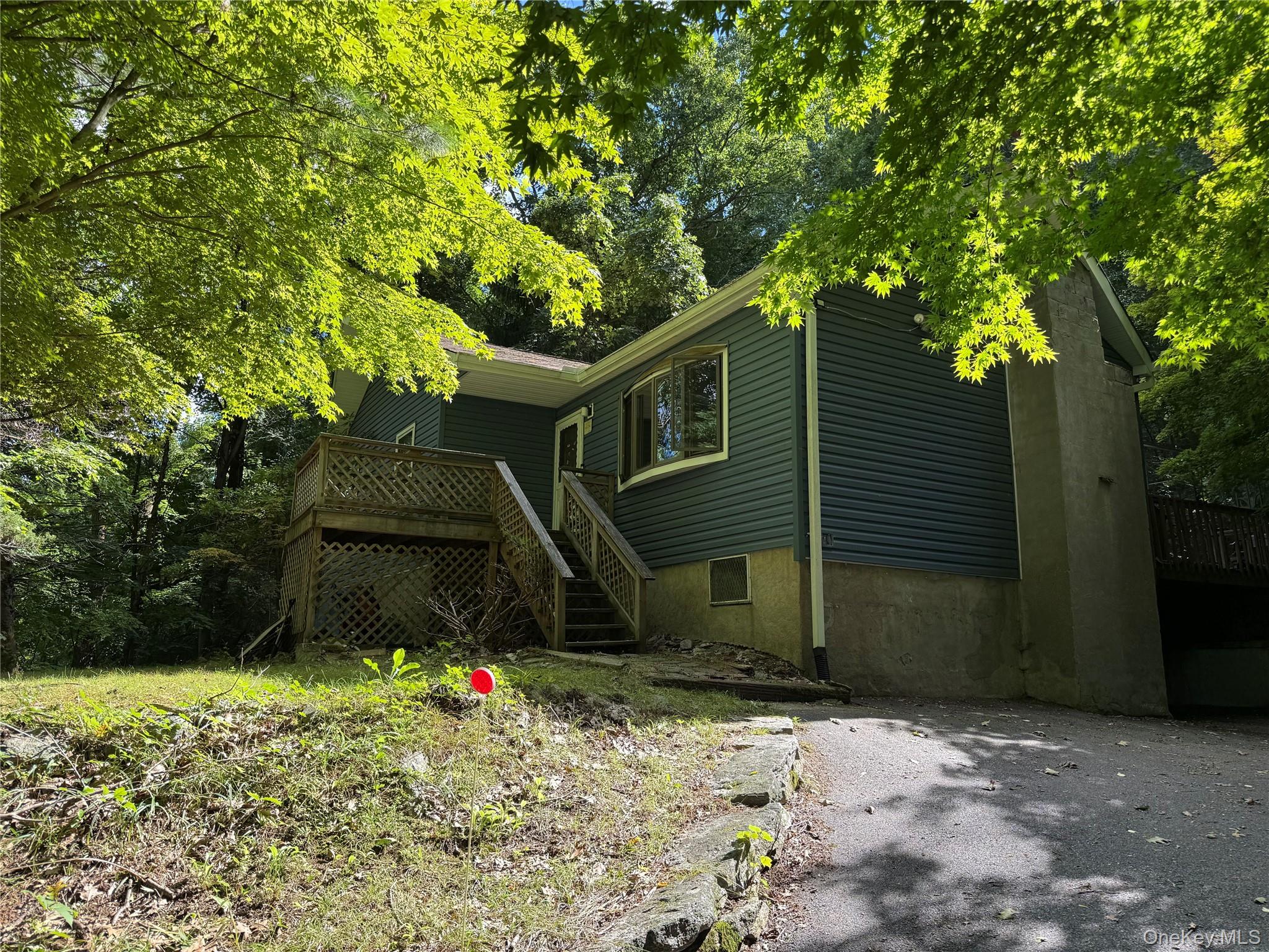 11 Beekman Drive Property Photo 1