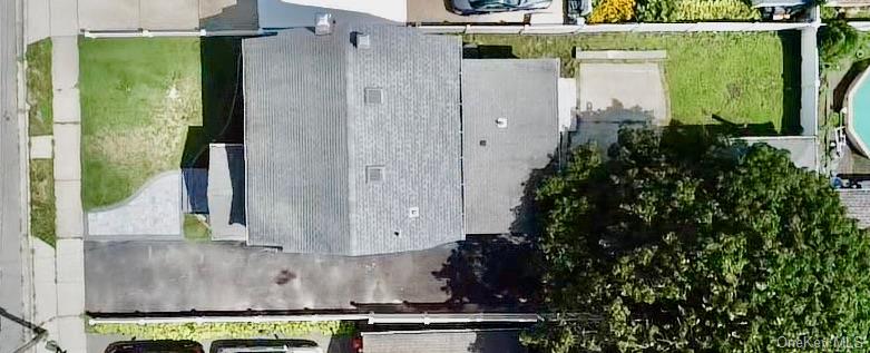 50 E Saint Marks Place Property Photo 3